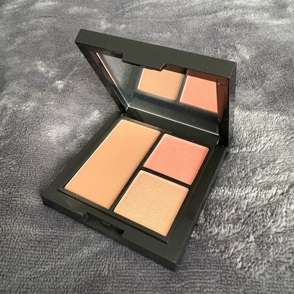 Reina Rebelde Contour and Color Trio - Picture 3 of 4